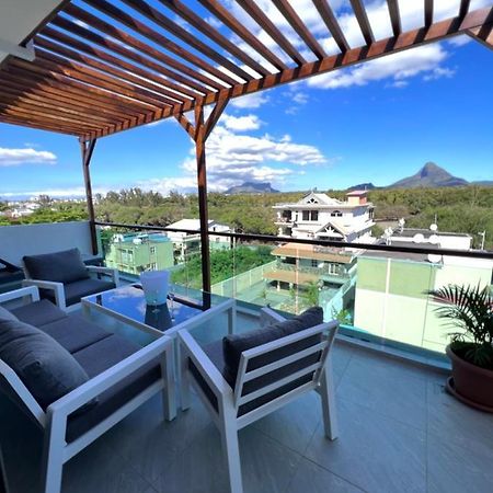 Top-Floor Modern 3Bd Penthouse With Beautiful Mountain View Terrace - 5 Min Walk To Beach Flic-en-Flacq Dış mekan fotoğraf
