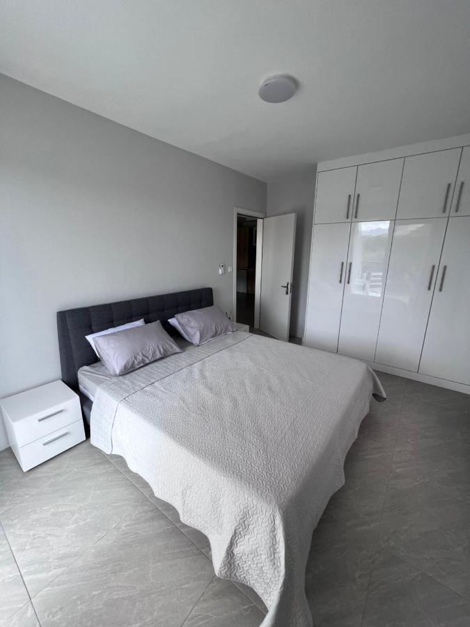 Top-Floor Modern 3Bd Penthouse With Beautiful Mountain View Terrace - 5 Min Walk To Beach Flic-en-Flacq Dış mekan fotoğraf