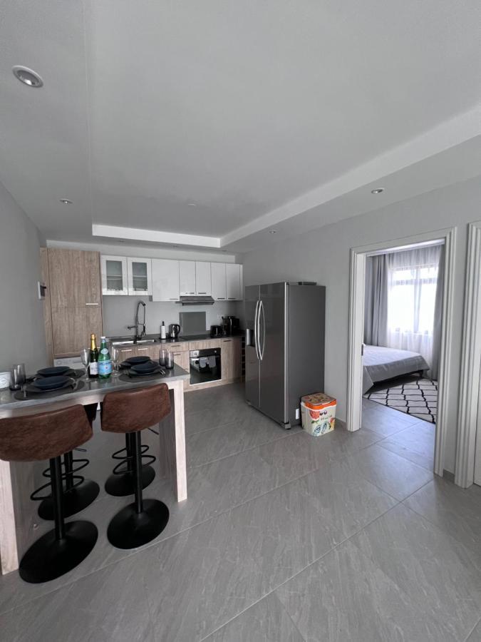 Top-Floor Modern 3Bd Penthouse With Beautiful Mountain View Terrace - 5 Min Walk To Beach Flic-en-Flacq Dış mekan fotoğraf